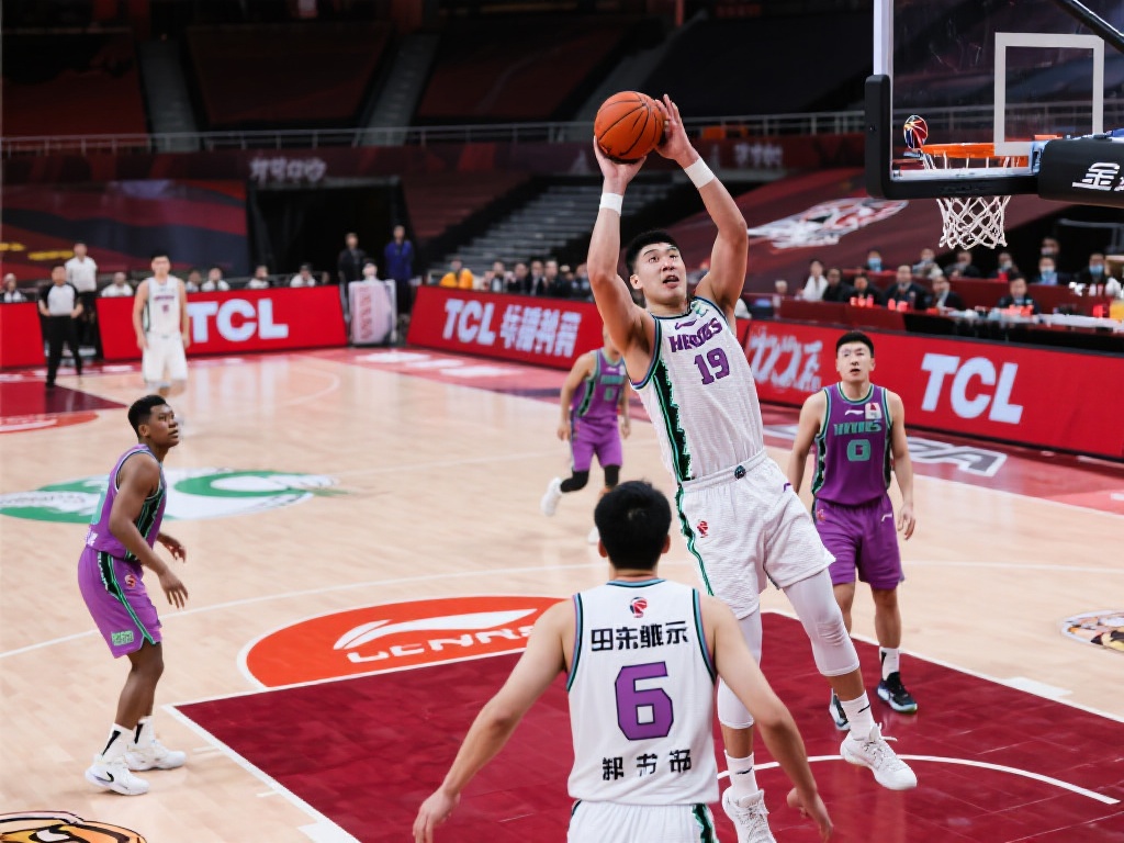 刘传兴关键封神助山西惊险一分取胜 篮球场上的每一秒都充满未知。在一场激烈的