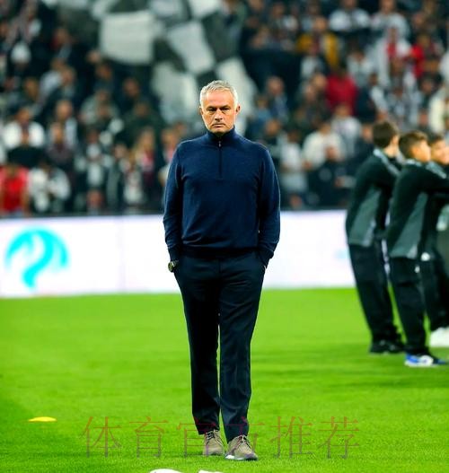 六台：安切洛蒂是世界最佳教练 穆里尼奥在他身后